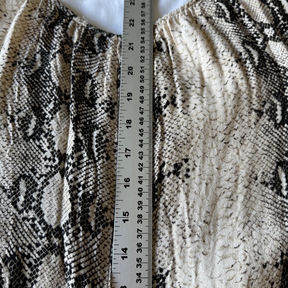 Women's Palazzo Capri Jumpsuit Snakeskin Print Size S Spaghetti Strap Festival - Picture 10 of 16